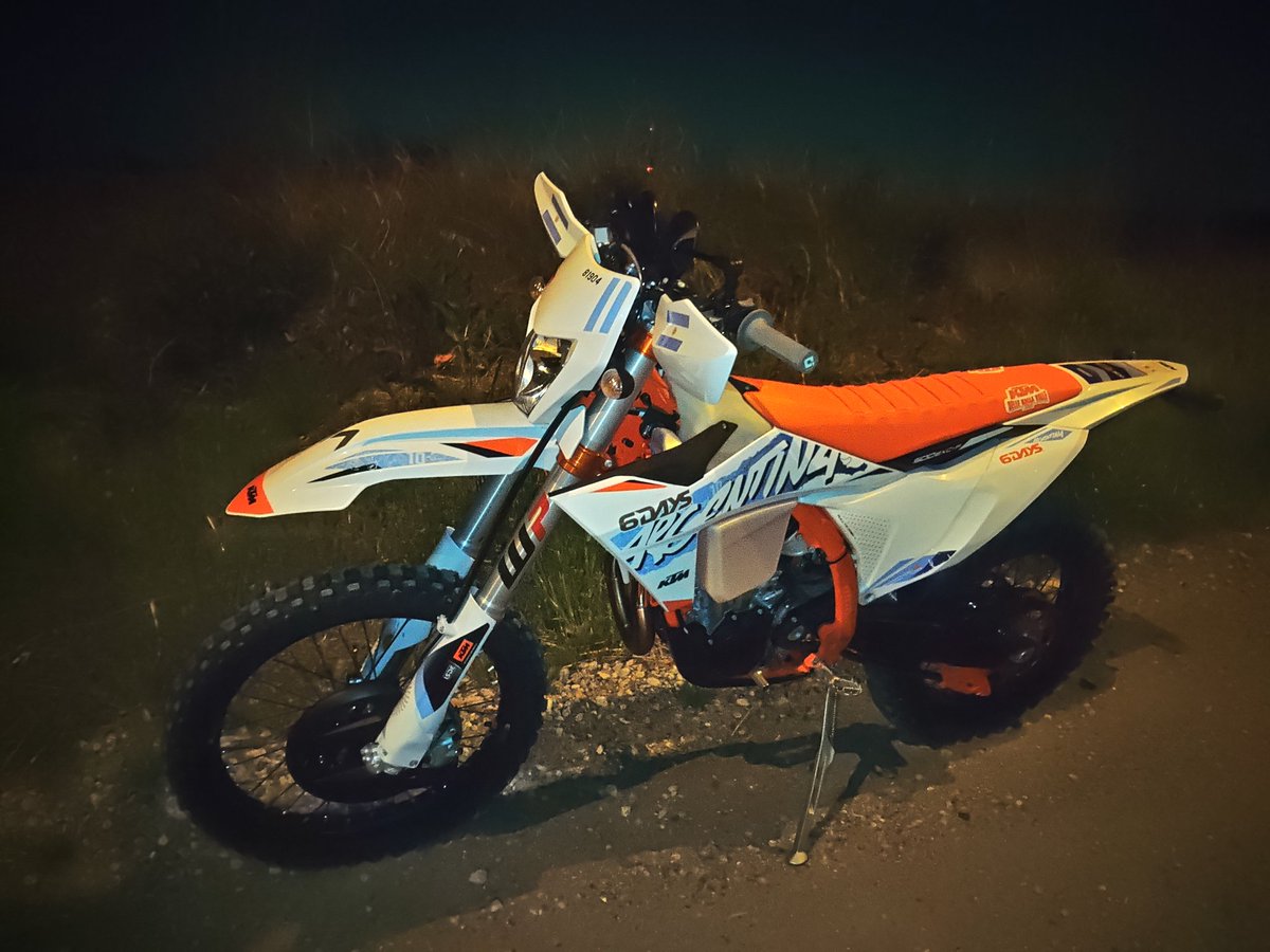 KTM819O4 tweet picture