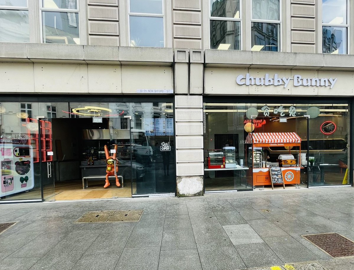 RestProp's tweet photo. 🔔Hot New Opening 🔔

Chubby Bunny’s doors have opened, and we cannot wait to enjoy this innovative dining experience! They are revolutionising the industry with their AI led self-service of pizza and candy floss, plus five global cuisines. https://t.co/hgT7mwmpBL