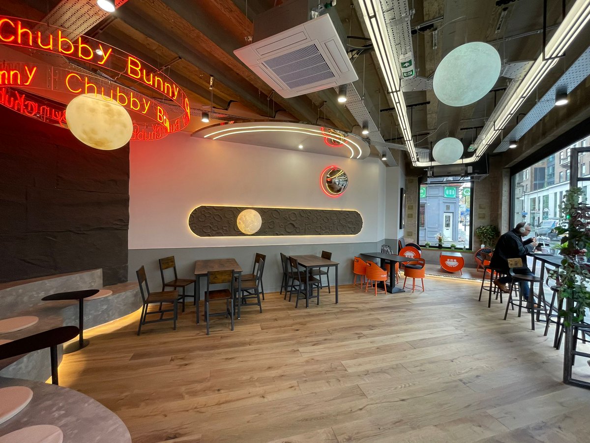 RestProp's tweet photo. 🔔Hot New Opening 🔔

Chubby Bunny’s doors have opened, and we cannot wait to enjoy this innovative dining experience! They are revolutionising the industry with their AI led self-service of pizza and candy floss, plus five global cuisines. https://t.co/hgT7mwmpBL