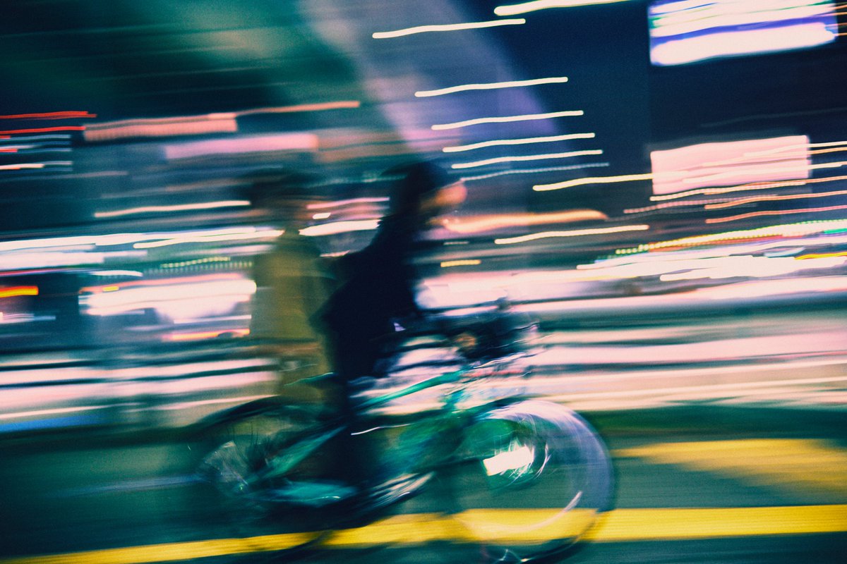 light speed #photograph #streetphotography #fujifilm_xseries #xe1 #写真好きな人と繋がりたい #カメラ好きな人と繋がりたい #ファインダー越しの私の世界