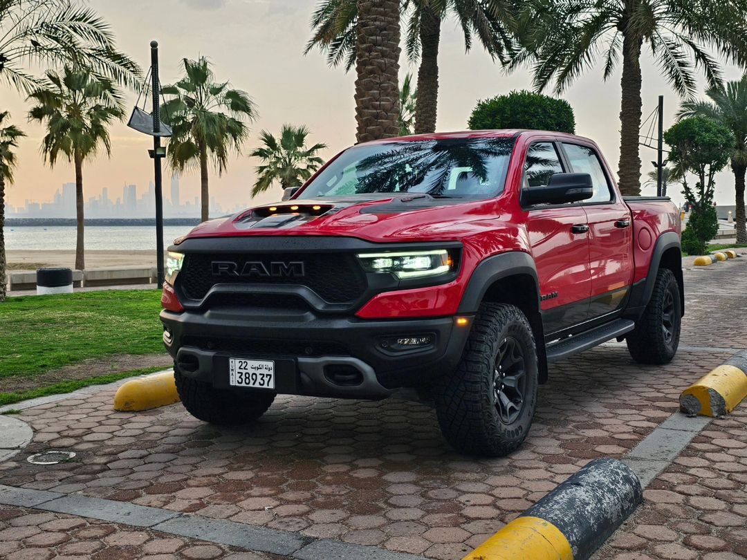 MBMCKuwait's tweet photo. من يشبهك بحضورك

It imitates your presence

📸@q8offroad4wd

#رام # #وانيت #ني_أر_إكس 

#RAM #Truck #trx https://t.co/wI2iWD5PkK