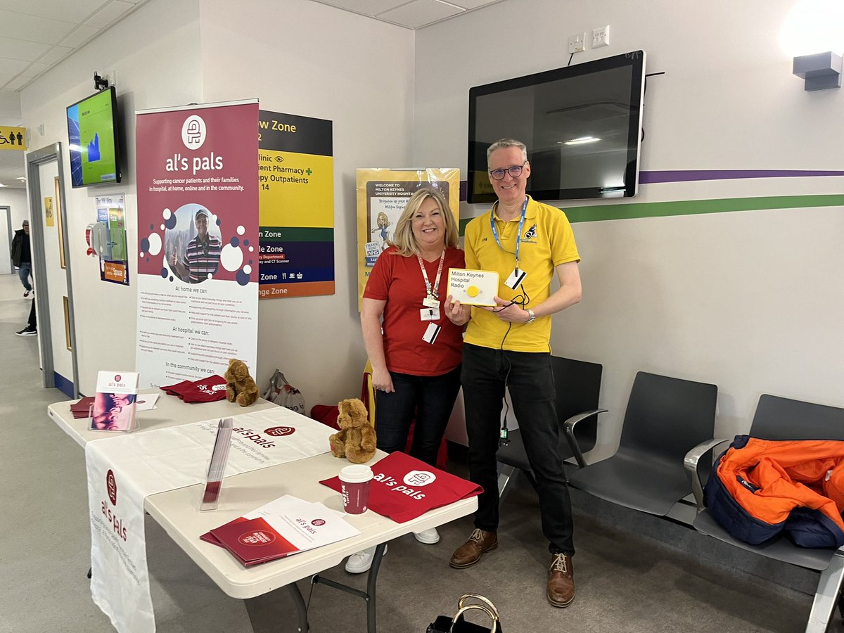 Lisa York and I had the pleasure of another morning in Milton Keynes University Hospital NHS Foundation Trust with our wonderful volunteers ♥️ We also had a great chat with @phillipyates from Heartbeat Publications about all things charity and radio #mkuh #raiseawareness