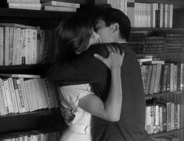 Jopolkadot's tweet photo. Hiroshima mon amour

Alain Resnais 
1959 https://t.co/WOXFcfuhSz