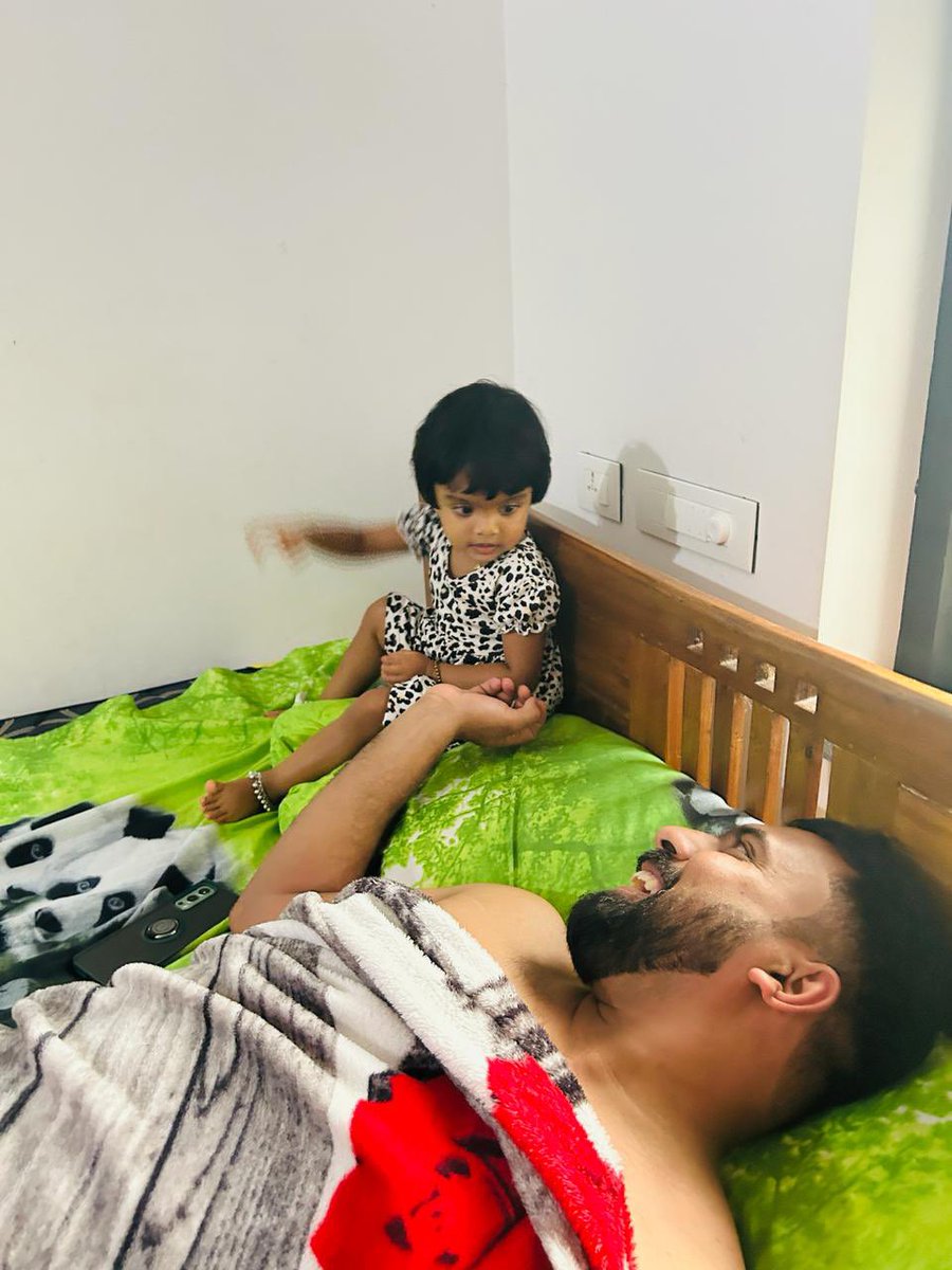 ട്രെന്റിയേക്കാം ദോസ്‌തോം