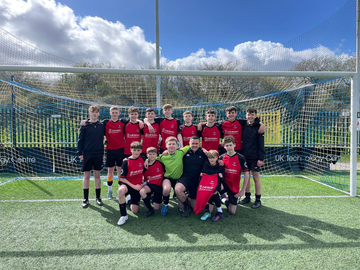 TCSPhysicalEd's tweet photo. Welsh Cup Finalists🏴󠁧󠁢󠁷󠁬󠁳󠁿

Treorchy 3
Bryntawe 2

A comeback, grit, determination and the result😍 https://t.co/OiuSH7q0gU