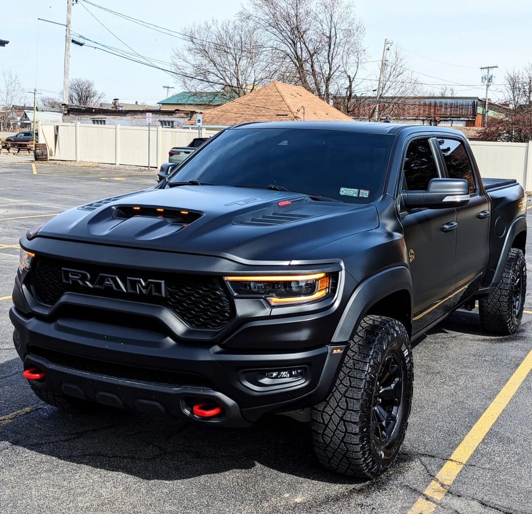 LXandBeyondNats's tweet photo. #TRXTuesday Custom Ram 1500 TRX. 702hp, Supercharged, 6.2-liter HEMI. π·: @buffalo_trx | https://t.co/rBCeh0XDaK https://t.co/9IZDmnfsIf