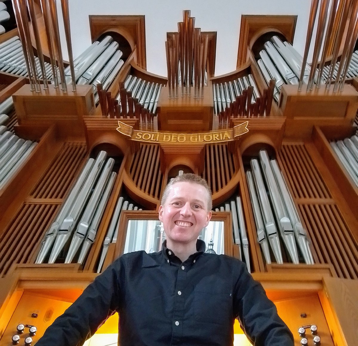 Jonathan looking very happy in front of the newly rebuilt Zych Pipe Organ of All Saints Church, Warsaw! All sounding wonderful ahead of the reopening concert tonight (Tuesday 16th April 2024 7.30pm)! Look forward to seeing everyone there!