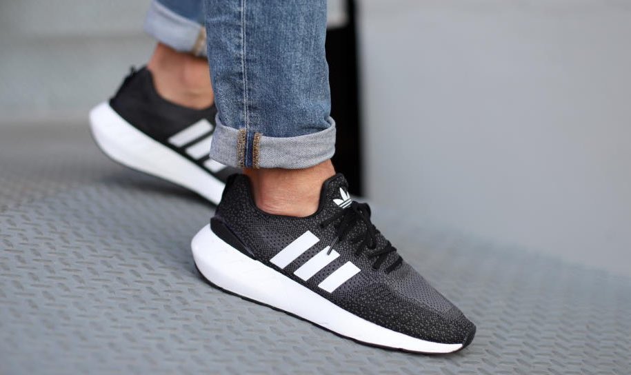 The adidas Swift Run 22 ‘Core Black’ is down from £85 to ONLY £38.25! Ad: Here => tidd.ly/3VZO056 UK3.5-12.5 (RRP£85)