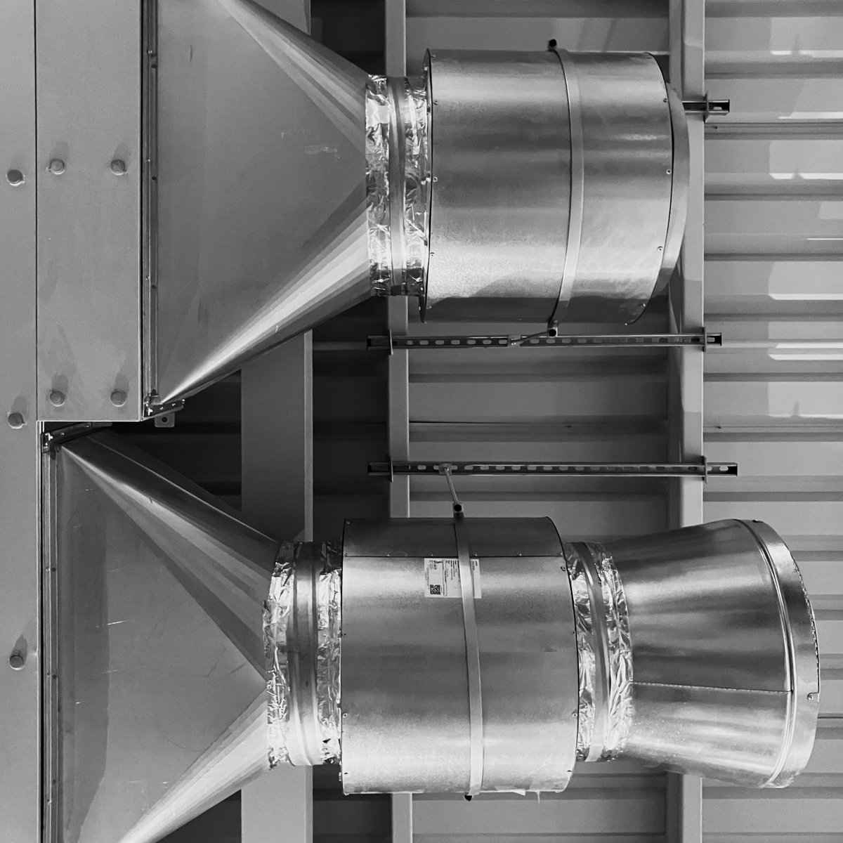 junctionmcr's tweet photo. Building Junction.

Working with @upnortharch, we've developed a new concept that honours the history of our central location.

Junction's interior hints back to @mcr_central's days of rail travel with architectural pipework taking subtle cues from interconnected railway tracks. https://t.co/kYOF5mJKHx