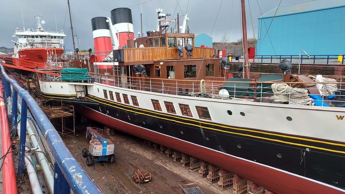 🛠Yesterday I boarded the Waverley with @PS_Waverley Chairman Scott Johnson as she undergoes yearly maintenance at @DalesMarine1. ⛴️The Waverley is a valuable historic vessel, but she requires significant annual upkeep. Please support her by considering booking a summer sailing.