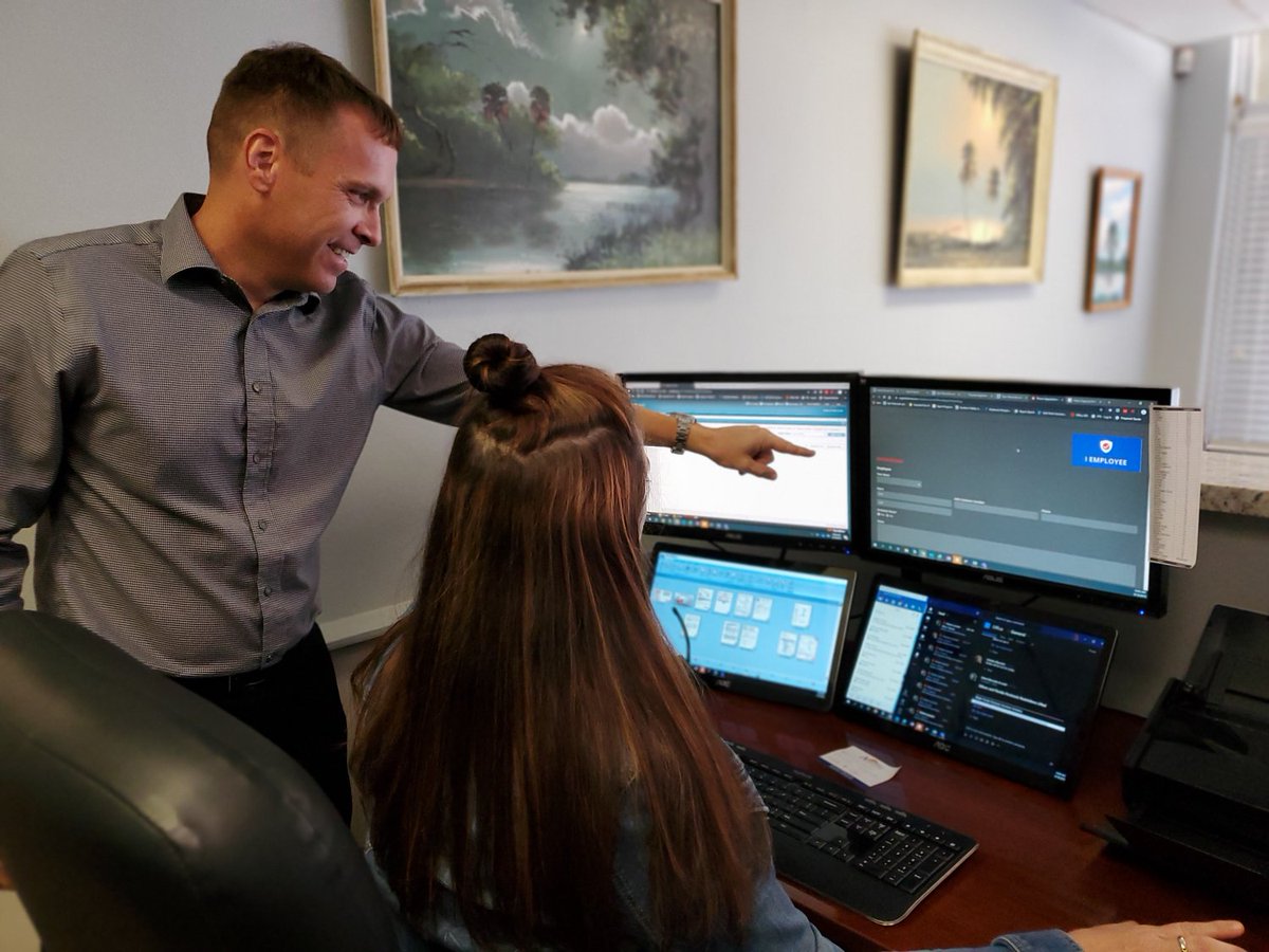 Don't blink, or you'll miss it. Check out Rob behind the scenes!

#oyerinsurance #insurancebroker #insuranceagent #insurancebrokers #insuranceagents #boyntonbeach #boynton #behindthescenes