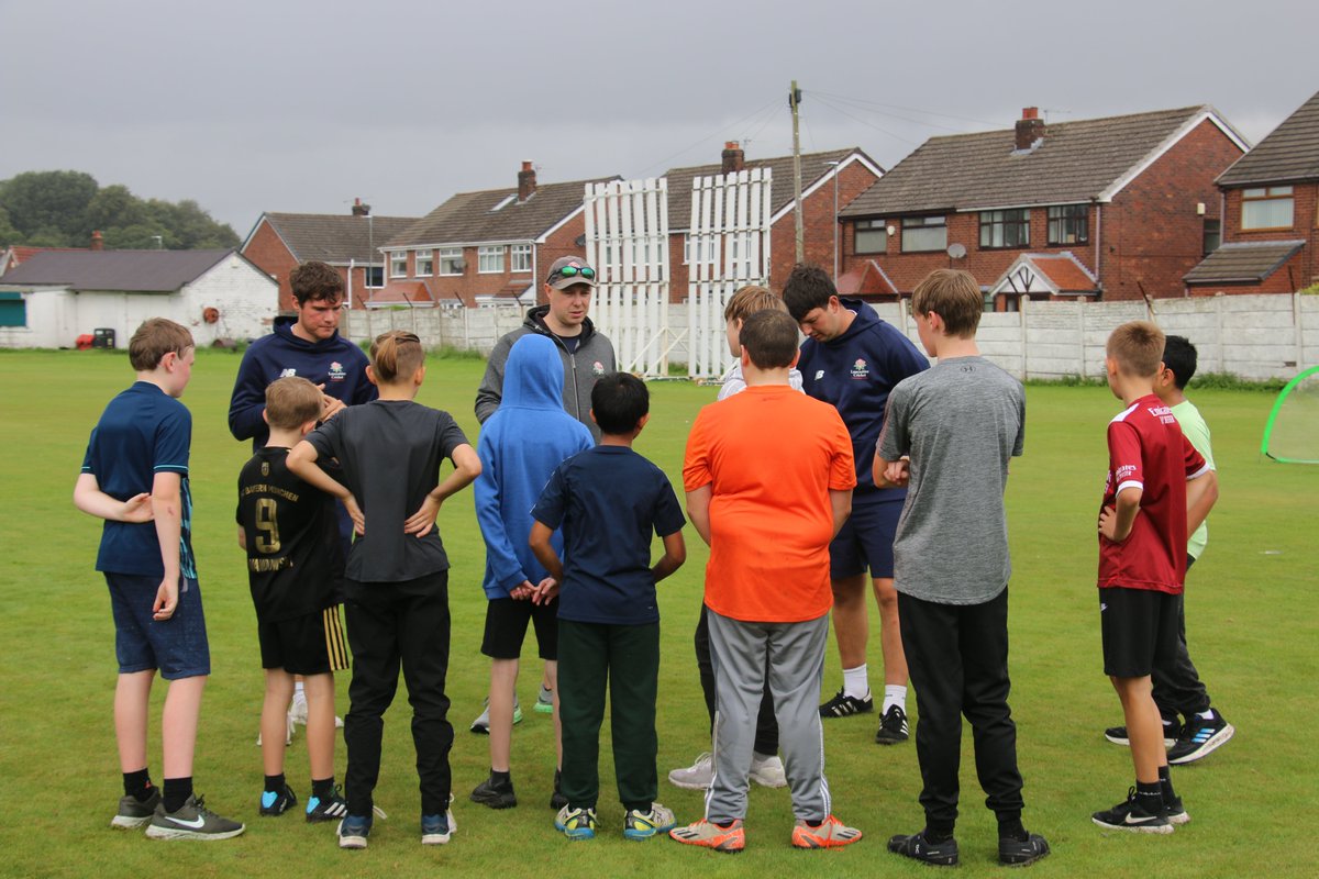 📢 The LCF Holiday Camps return this May! 🏏 For children aged 5-15 🎫Plus 1 junior and 1 adult ticket to a Lancashire game with your registration! Don't miss out on the cricket action! Book now➡️bit.ly/3w1FkAD @SouthWestMcrCC @RoytonCc @AccringtonCC @EuxtonCC