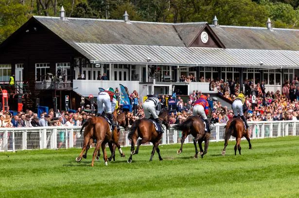 Greatly looking forward to our trip up to @PerthRacecourse next week with a big group of Members and friends! We are touring @SconePalace, playing golf in St Andrews & visiting @kinneston as well as enjoying the 3 days of excellent racing. We may even manage a runner or 2! 🤞🏼☀️