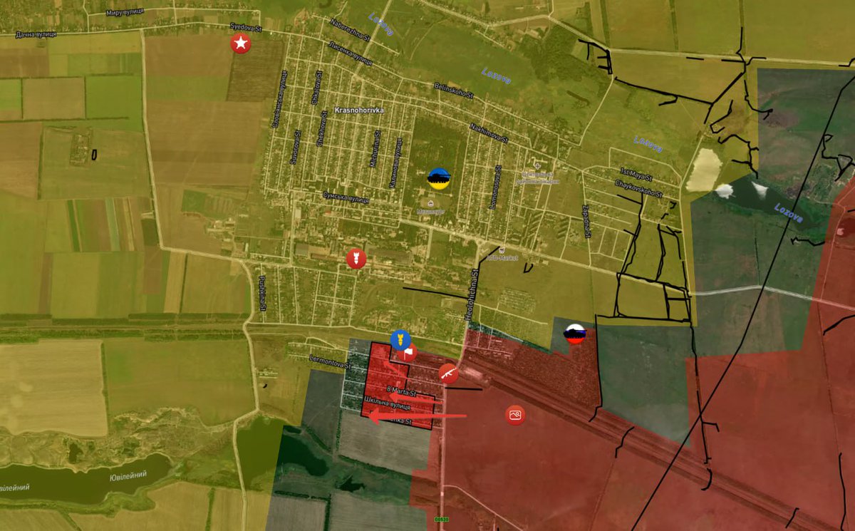 #UkraineRussiaWar Russian army managed to advance in Southern Krasnogorovka more and captured almost entire southern neighborhood of Krasnogorovka. Battle for Industrial Zone is about to start. Military Summary Map (dev.militarysummary.com)