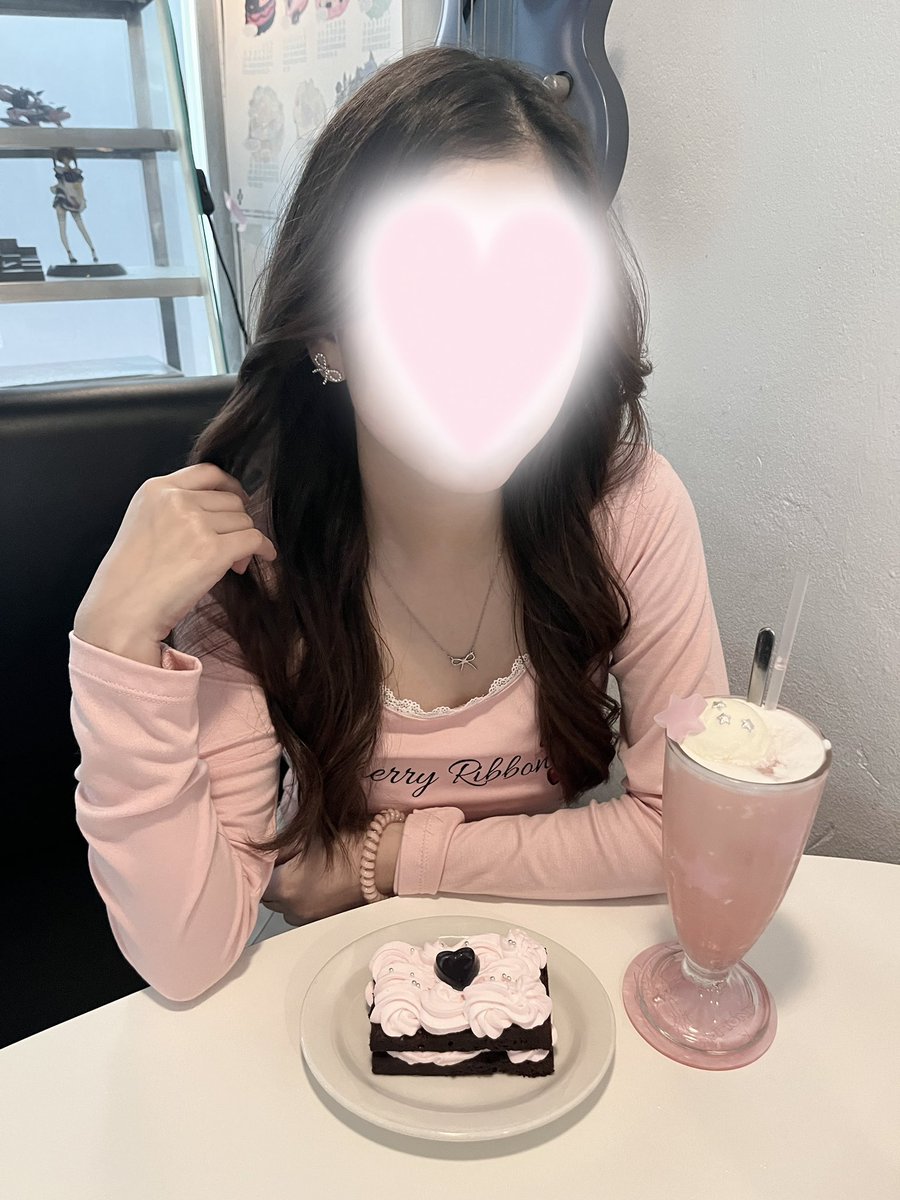 pinkphoomai's tweet photo. 📍lingling . kr  ! https://t.co/WlxvrTt0XM