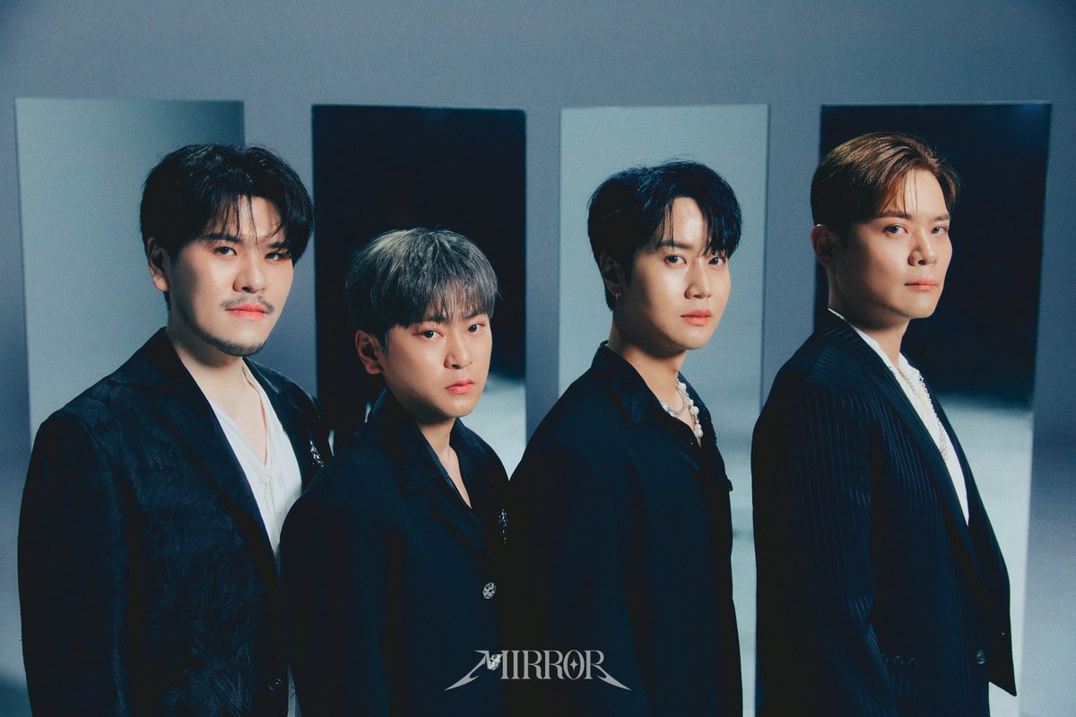 LA POEM SINGLE ALBUM [𝗠𝗜𝗥𝗥𝗢𝗥]
Image Teaser #1

🪞2024.04.24 6PM (KST)

#LAPOEM #라포엠 #MIRROR
#유채훈 #박기훈 #최성훈 #정민성
#YouChaehoon #ParkKihun
#ChoiSunghoon #JeongMinseong