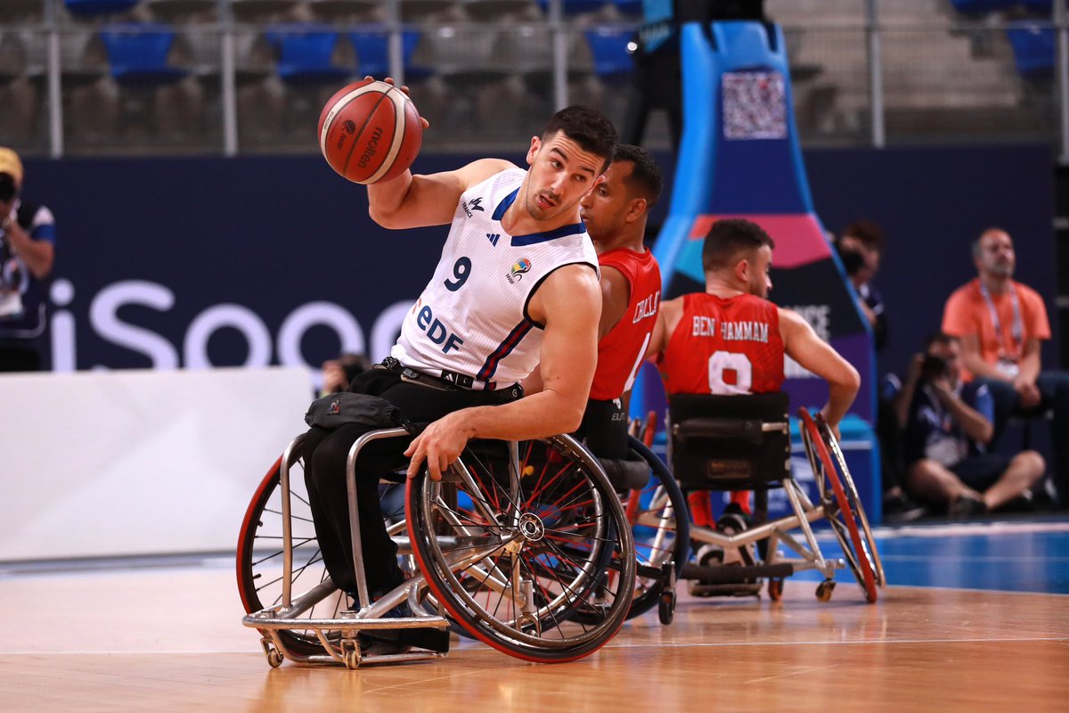 𝐃𝐢𝐫𝐞𝐜𝐭𝐢𝐨𝐧 𝐥𝐞𝐬 𝐉𝐞𝐮𝐱 𝐏𝐚𝐫𝐚𝐥𝐲𝐦𝐩𝐢𝐪𝐮𝐞𝐬 🇫🇷🏀

L’équipe de France de #BasketFauteuil vient de remporter son ticket 🎫 pour accéder aux #JeuxParalympiques de Paris 🎉😍 

Félicitation à toute l’équipe de France et plus particulièrement à @sofyanemehiaoui ! 🙌