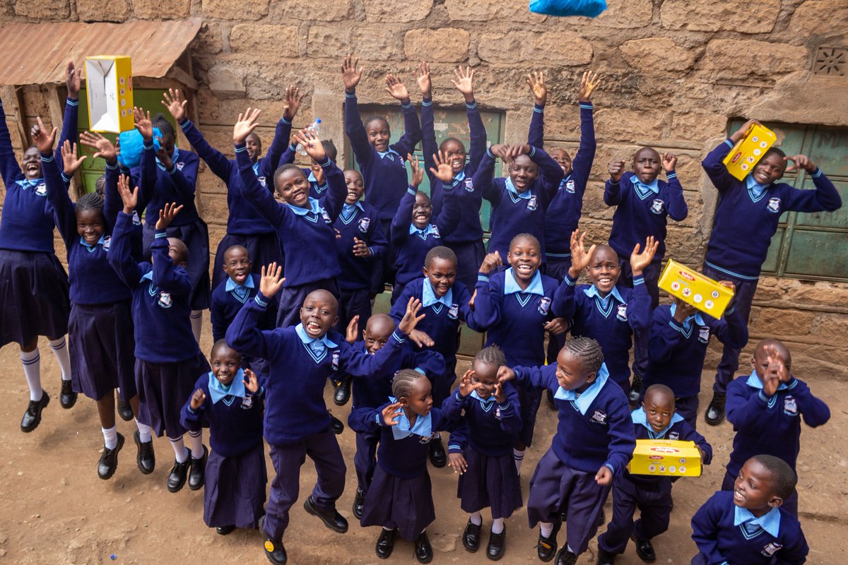 📣 NEW FUNDING: TFE is thrilled to announce we're providing new school uniforms for 6,430 students at 42 schools in Kenya through our partnership with @dignitasproject — our largest project EVER! ✨A huge THANK YOU to all of our supporters who made this possible!