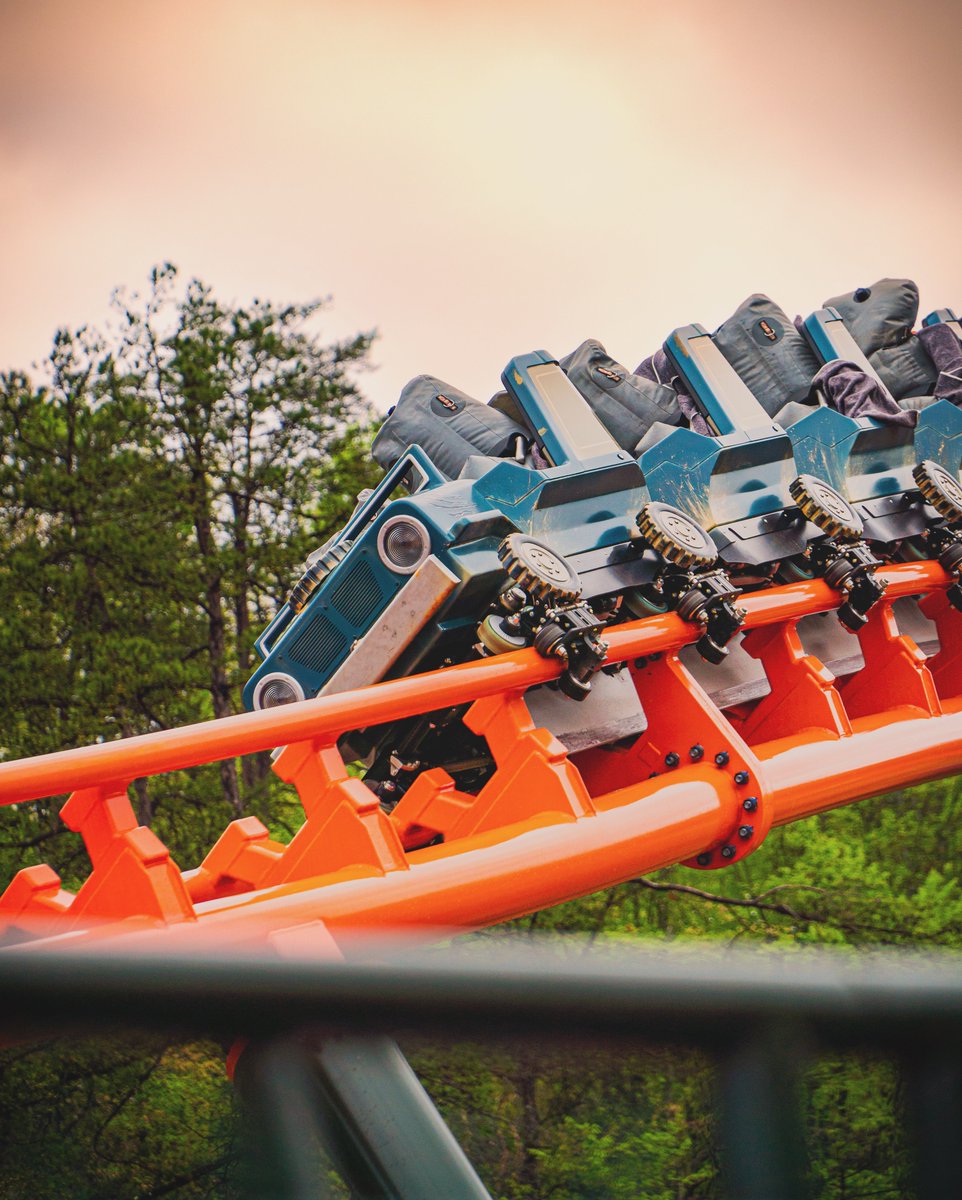 One of the few coasters that I have pictures of but have never ridden Big Bear Mountain @Dollywood