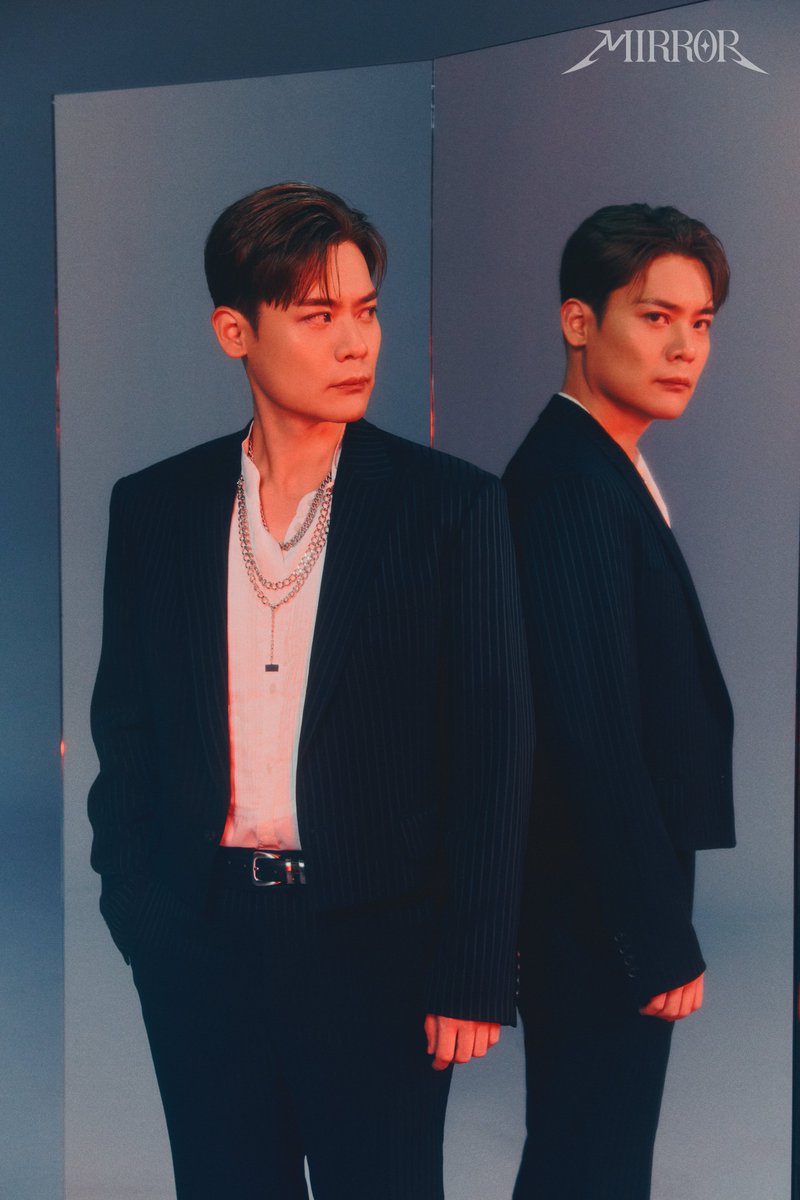 official_lapoem's tweet photo. LA POEM SINGLE ALBUM [𝗠𝗜𝗥𝗥𝗢𝗥]
Image Teaser #1

🪞2024.04.24 6PM (KST)

#LAPOEM #라포엠 #MIRROR
#유채훈 #박기훈 #최성훈 #정민성
#YouChaehoon #ParkKihun
#ChoiSunghoon #JeongMinseong https://t.co/z7v3eLiYYM