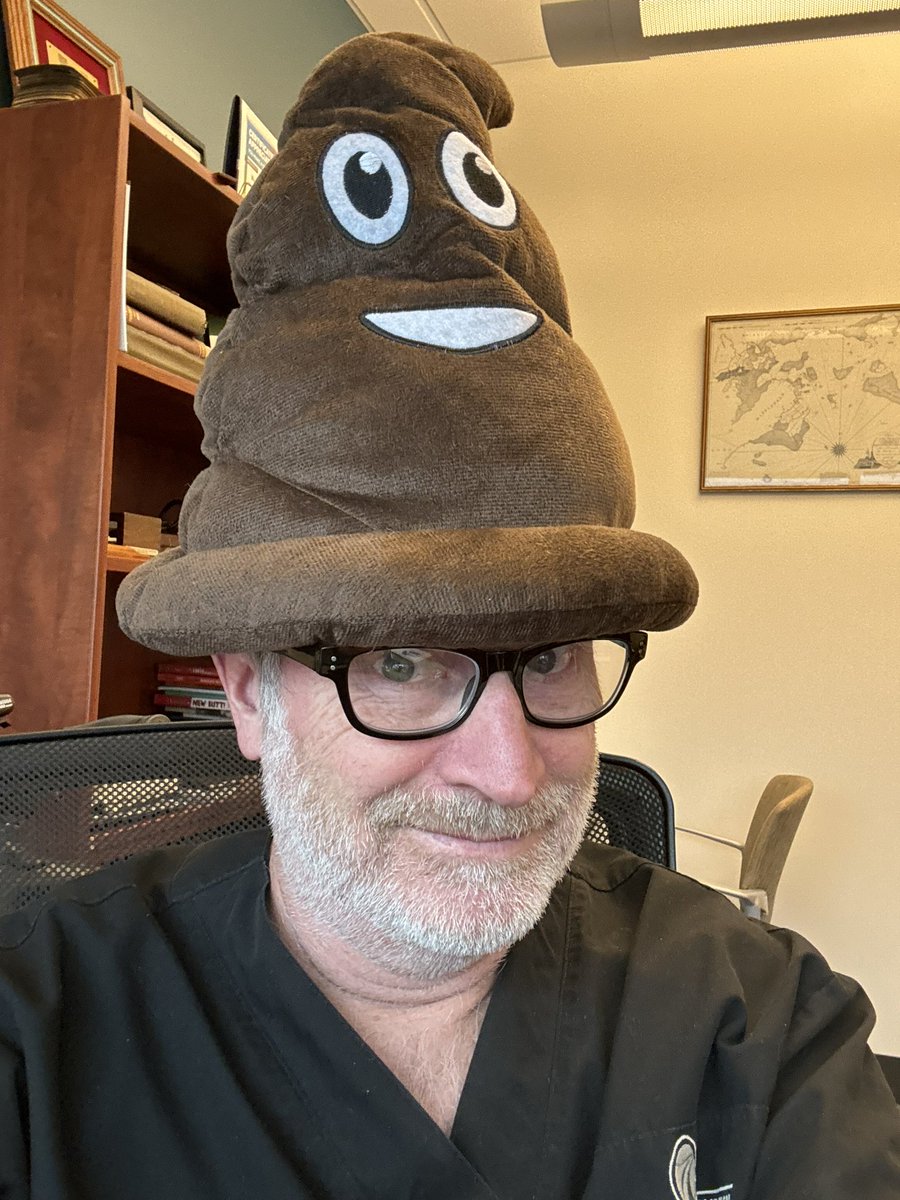 Got my Colorectal Sorting Hat and am en route to #SAGES2024 in Cleveland! @patsyllamd @anjukuMD @changtangMD @LisaMclemore @debby_keller