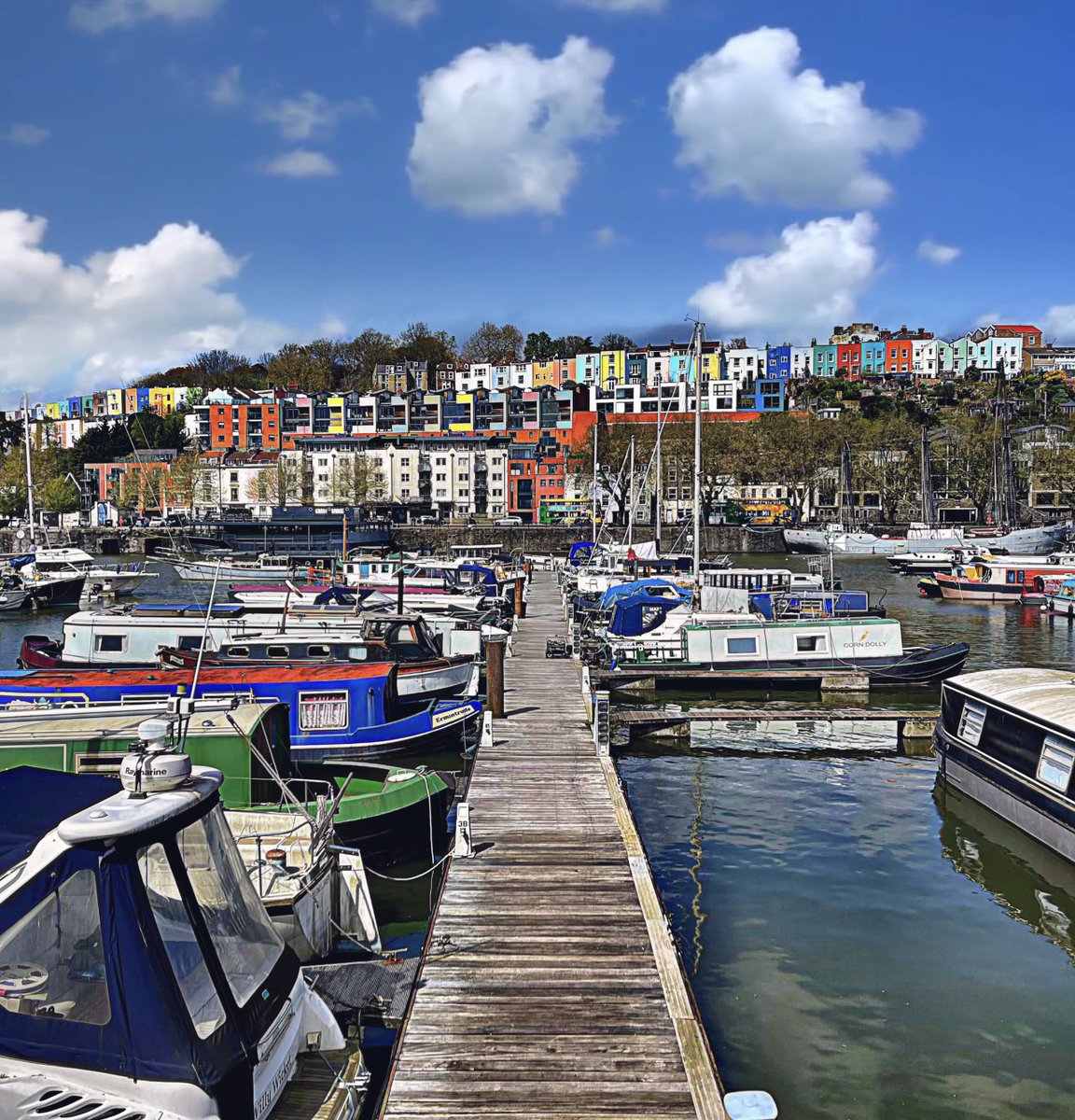 Bristol Harbour and the iconic coloured houses of Clifton Wood #bristol #thephotohour