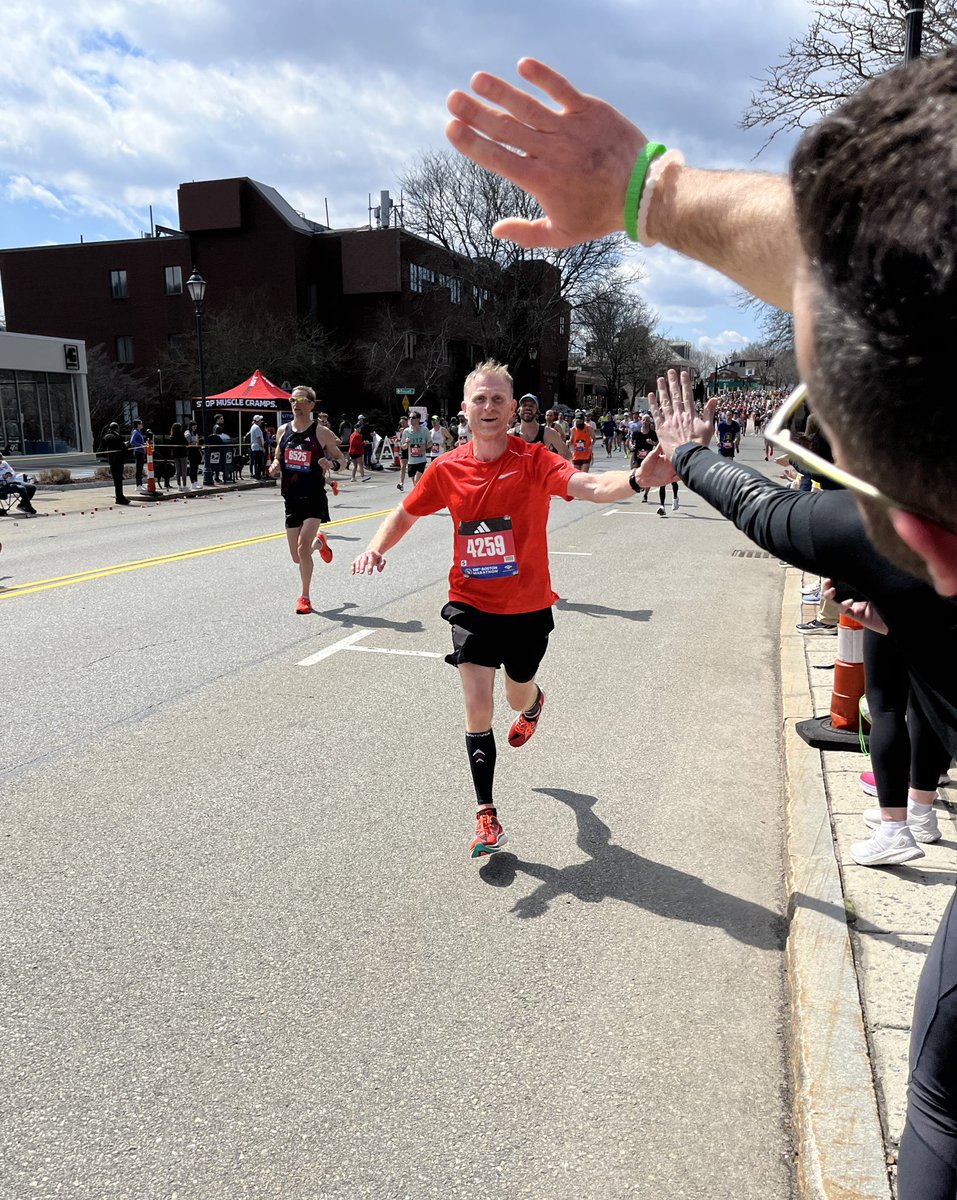 Carrie Munn Hinkle tweet media