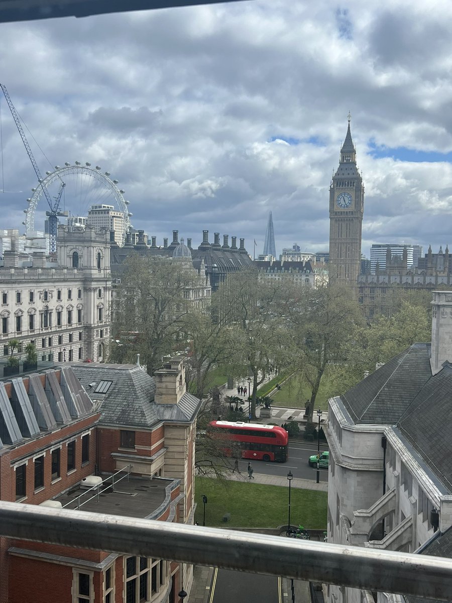 Great to be at Our Health Hero Awards celebrating our incredible NHS workforce- staff and volunteers. Good luck to all the finalists 🎉💙 And what a view 🫵🇬🇧