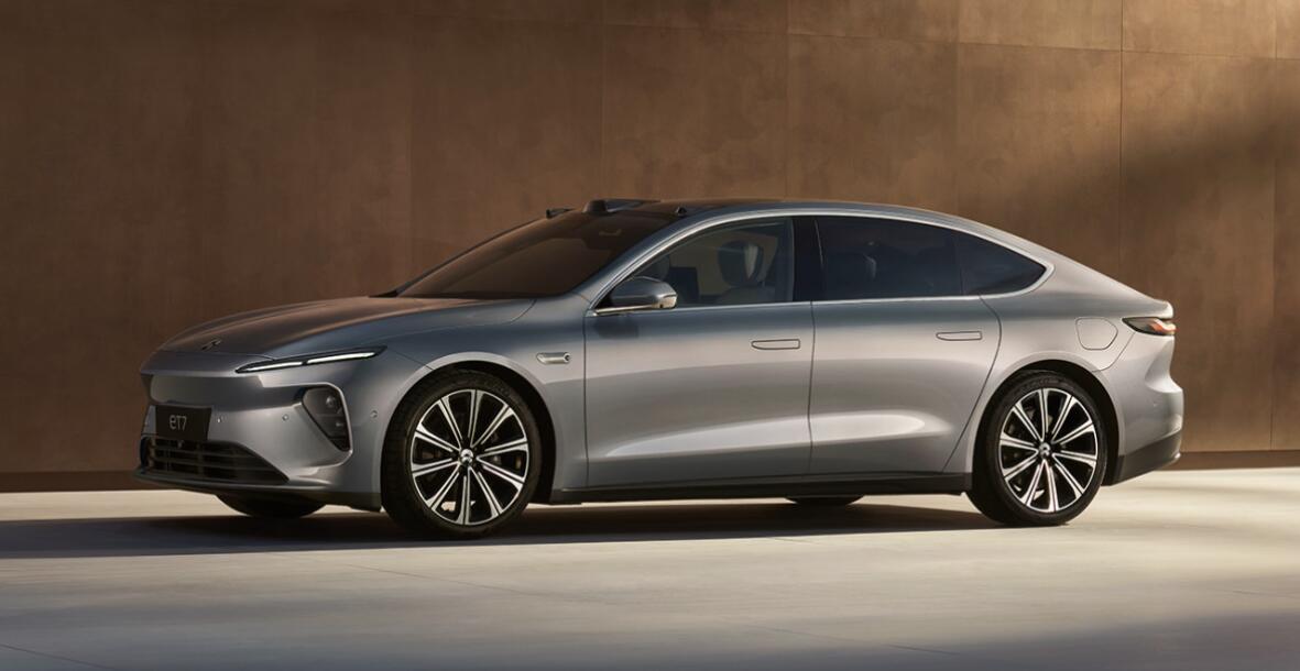 NioStrats's tweet photo. $NIO #NIO will officially launch the 2024 #NioET7 #ET7 Apr25th w/ specifications &pricing, customers can preorder today w/ RMB5k to lock in order &receive RMB3k NIO Credits, deliveries begin Apr30th. New ET7 will be shipped to NIO showrooms w/ test drives accessible Apr25th https://t.co/vURJXaYJUX