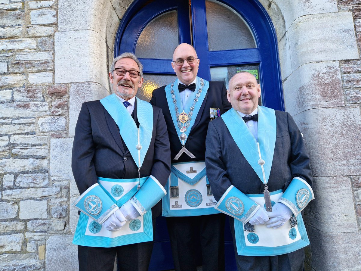 Visit Facebook page to see our video highlighting the beauty of Freemasons Hall #Swanage. 

facebook.com/dorsetfreemaso…