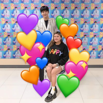 Fangirling Tita tweet media