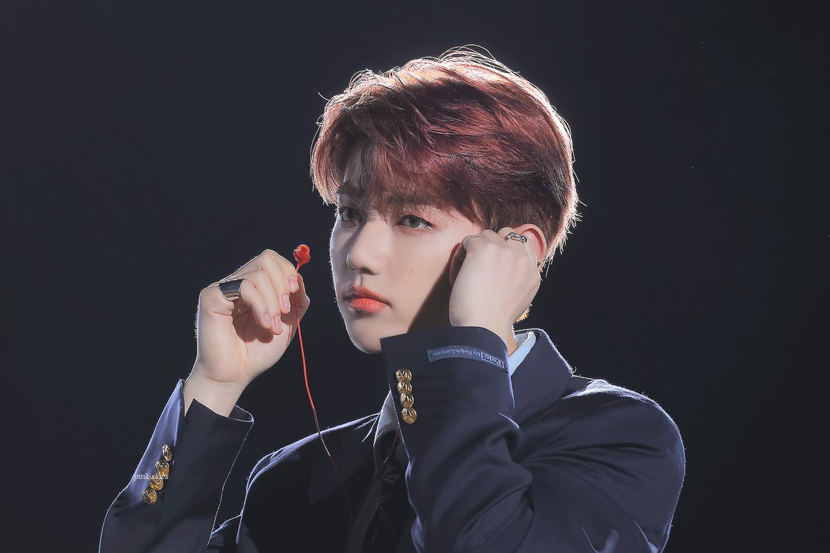 pinkskies_zh's tweet photo. 240413
#ZHANGHAO #장하오 #章昊
#ZEROBASEONE #ZB1 #제로베이스원 https://t.co/LeFEcuItkN