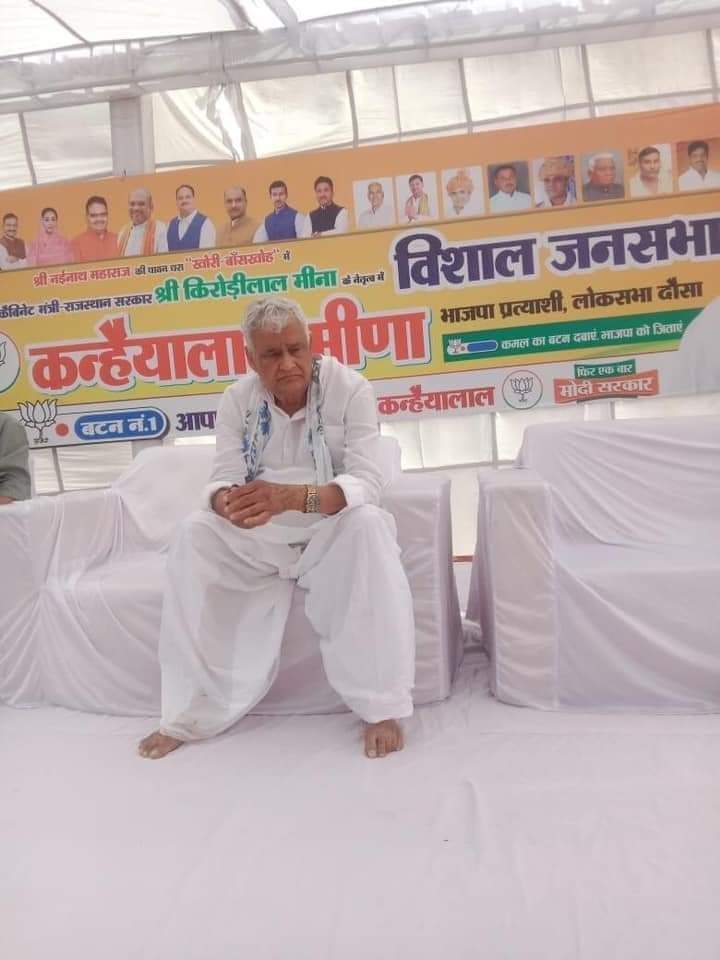 तस्वीरे बहुत कुछ बोलती है...!!

#जपनाम____बाबा
🤣🤣🤣