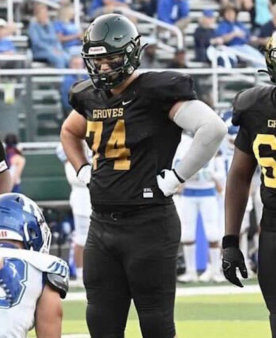 🚨 BREAKING 🚨

Michigan is predicted to land OL Avery Gach. 

The 6' 5' 275lb recruit is a 4-Star and ranked #2 in the State. He holds offers from #Alabama , #Georgia , and more.

#GoBlue 〽️
