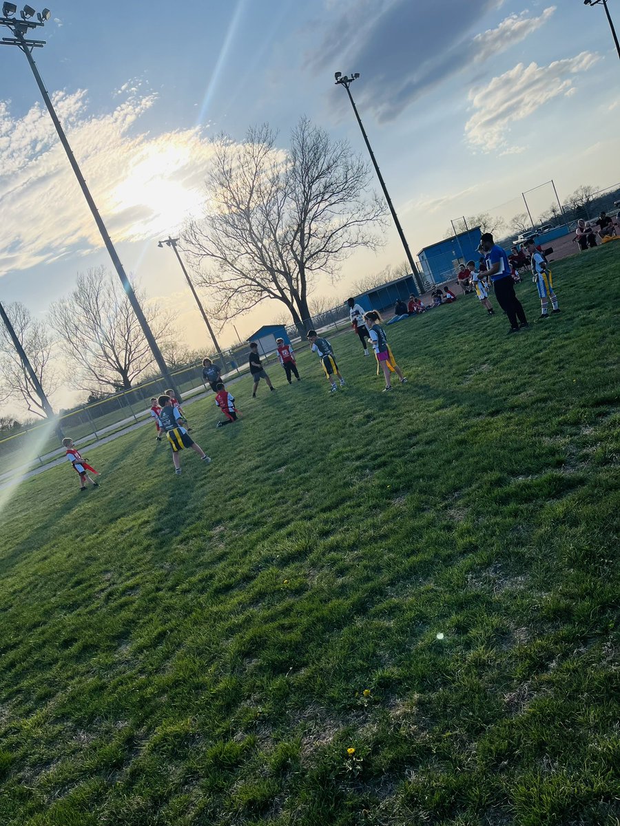 Bellevue East Football tweet media