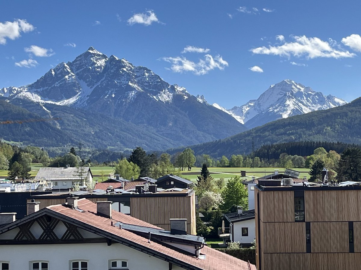 SelbyAnna's tweet photo. There may be snow on the mountains but spring has arrived in #Austria the view from #ParkIgls as clear and clean as the treatments in the spa #MedicalSpa #Mayrclinic #ModernMayrMedicine https://t.co/p1Nw6bRdnt