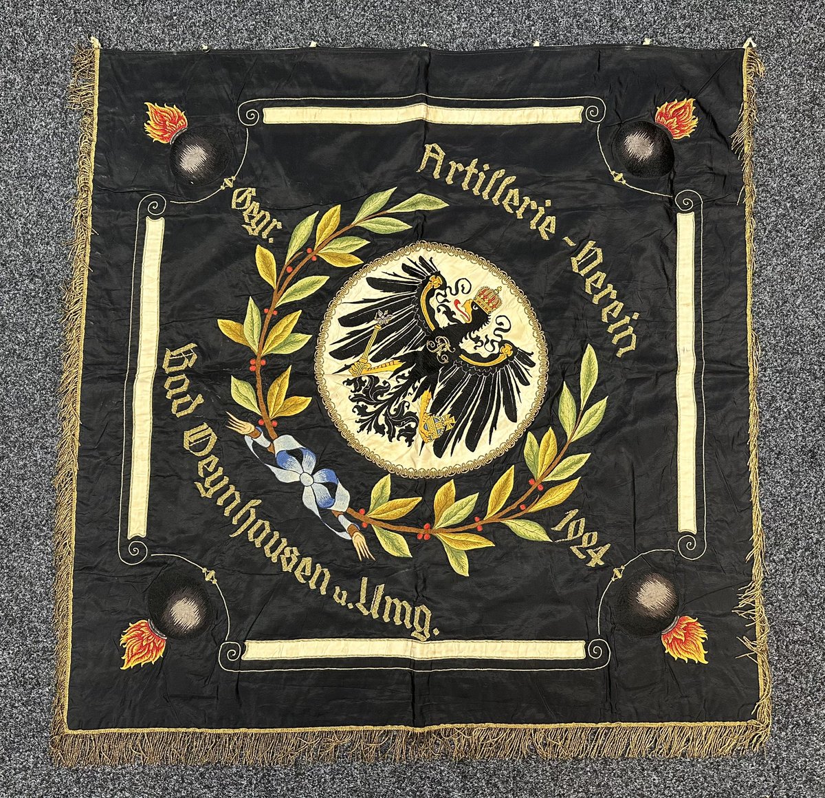 asummerof44's tweet photo. #Stunning #WW1 #FWW #Imperial #German #Army #Artillery #Veterans #Association #Hand #Embroidered #Silk #Banner #double #sided coming up in my June #militaria sale over 1m in size #artillerie #verein #bad #Oeynhausen https://t.co/MUzGcSCFg8