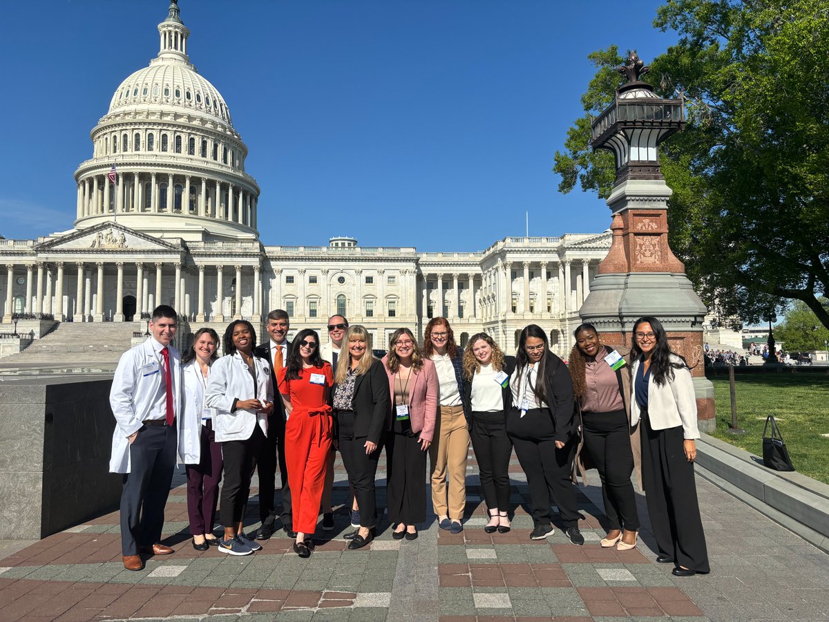 Beautiful day to advocate for kids! FCAAP Past Pres @LisaGwynn & FPF’s 2024 St. Petery Advocacy Training Scholarship winners Dr. Taimy Falcon-Rodriguez @nicklausmeded & Dr. Samantha Melo @AllChildrens are ready to meet with legislators at @AmerAcadPeds #AAPAdvocacy Conference!