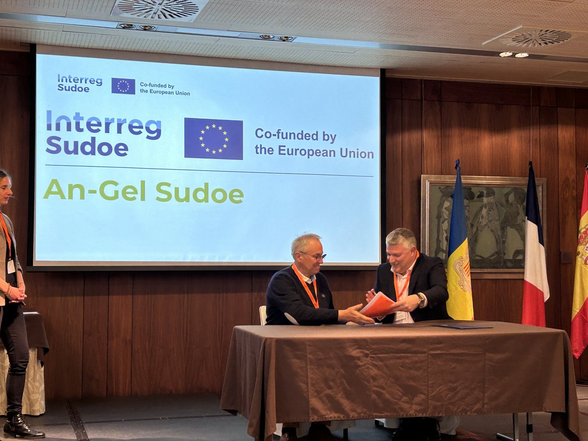 acmg54JFB's tweet image. Heureux que notre projet #AnGelSudoe ait été sélectionné par @6Sudoe pour étudier comment un sol suffisamment humide réduit le risque de #gel avec @neiker_BRTA @invenio_fl @irtacat @imida_murcia #institut agronomique de #Braganca et #Viseudelasfaus @ACMG_47