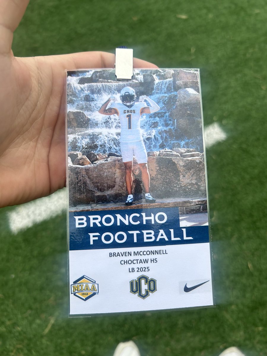 Had a great day yesterday out at @UCOFootball , Thanks for having me out !🟡🔵@Coach_Harwell @Coach_Swanson1 @Coach_Brooks314 @Pbriningstool @JakeCorbin @CoachBradClark @EJCOACHT