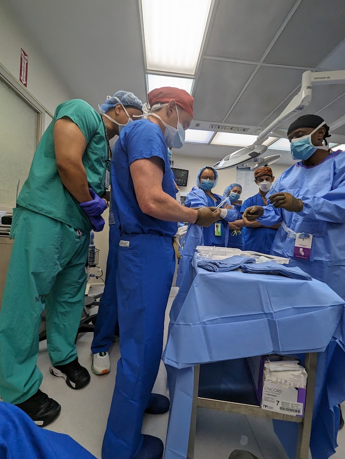 Lifelong learning never stops at Monte! Faculty and trainees gathered to observe Cardiac Anesthesia Division Director Dr. Jonathan Leff (left) and Cardiac Anesthesia Fellow Dr. Kenneth Kiberenge (right) perform a lumbar drain procedure. #Anesthesiology #Anesthesiologist