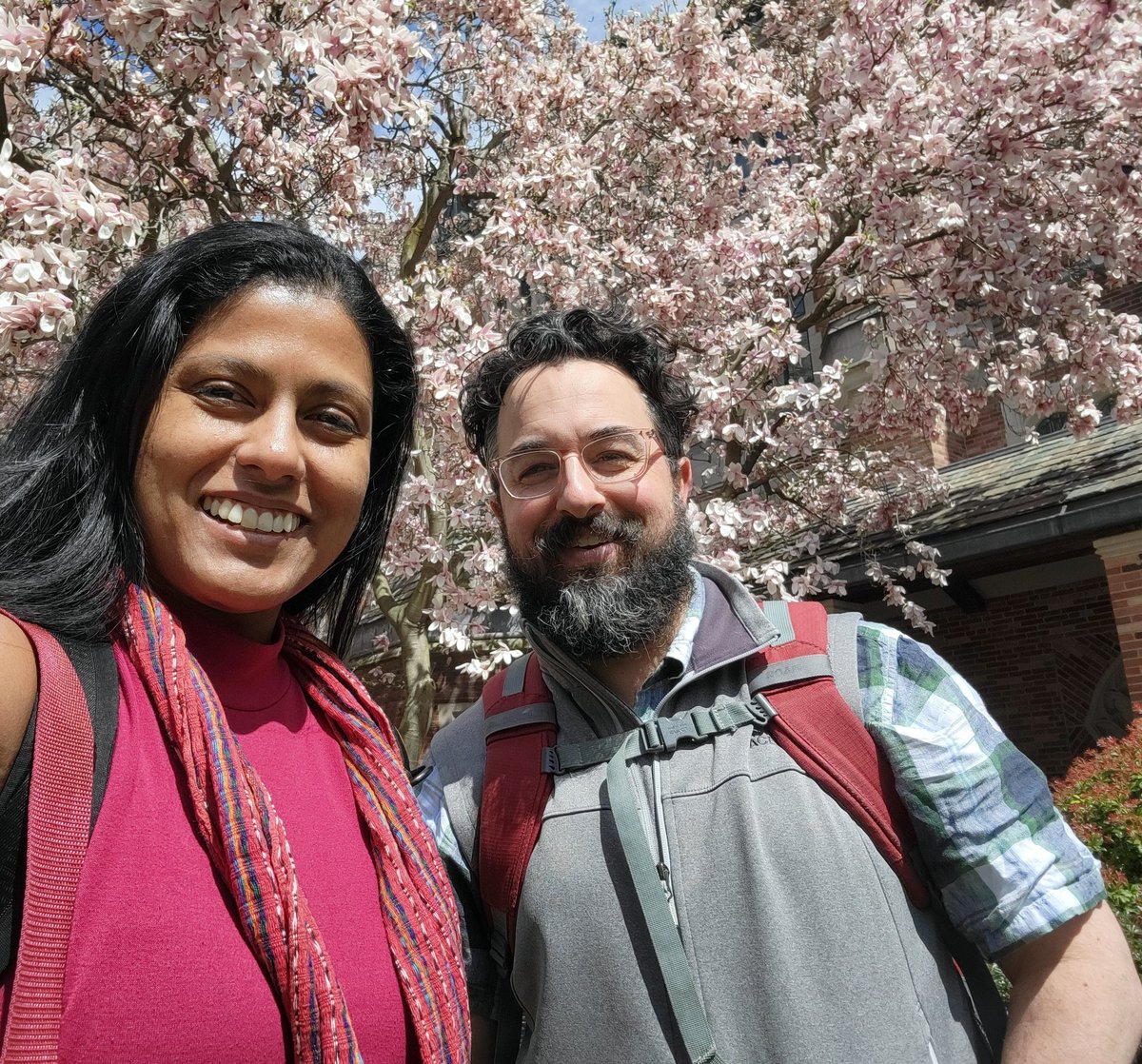 This week, I journeyed to New Haven to deliver a guest lecture on 'International Environmental Law and U.S. Environmental Law' in Prof. @JoshGalperin's Environmental Law Survey course at @YaleLawSch. We stopped to admire some beautiful spring blossoms 🌸 en route! @HaubEnviroLaw
