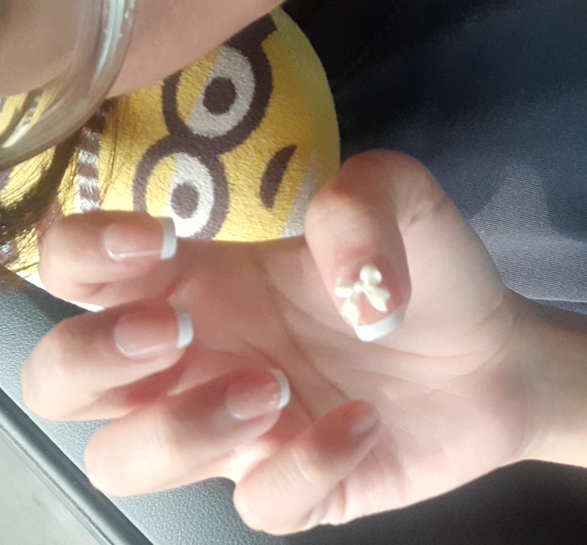 uchigisele's tweet photo. heyhoo aku mau kasih review soal kuku palsu ku a.k.a fake nails ku yg imut bgt ini 😆 https://t.co/b4r3VyLTKP