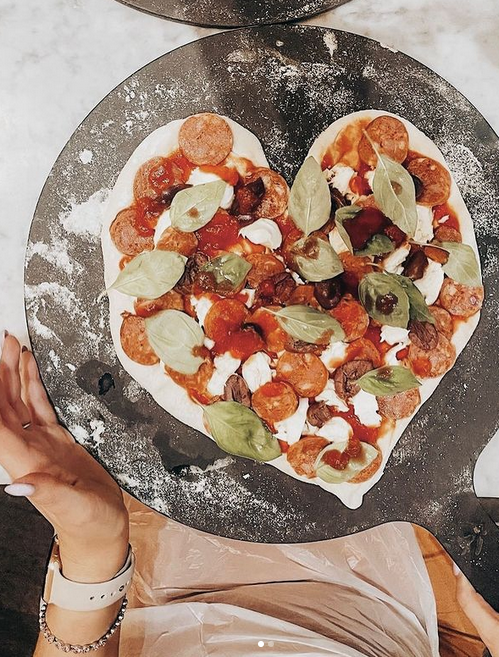FoodBlogCT's tweet photo. The perfect date night at #OldTownItaly - book your spots now at #HighConstantia to join the fun. https://t.co/PIcffhNjFY