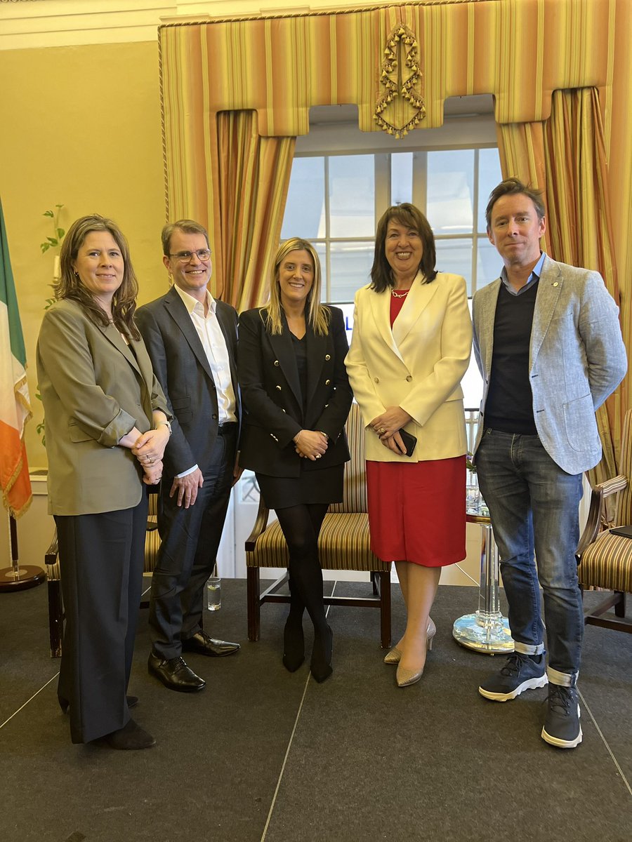 As we continue to mark 100 years of diplomatic relations through our #LeCheile100 series, tonight we look to the future and explore the opportunities and risks posed by AI with David Lee from @PwCIreland, Emma Redmond from @OpenAI, @ScanlonPatricia, and @adrianweckler