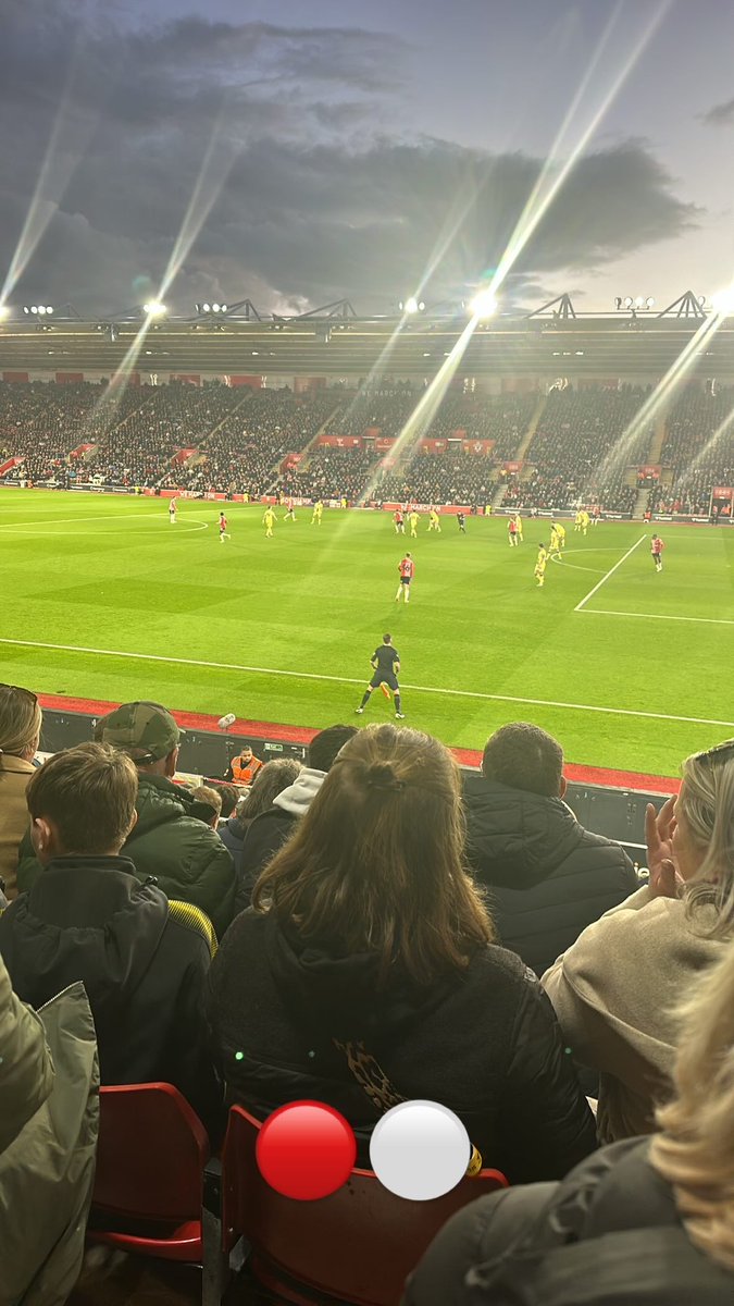 PiranhaGarner98's tweet photo. 1-0 UTS 🔴⚪️ https://t.co/uvunaYMkm1