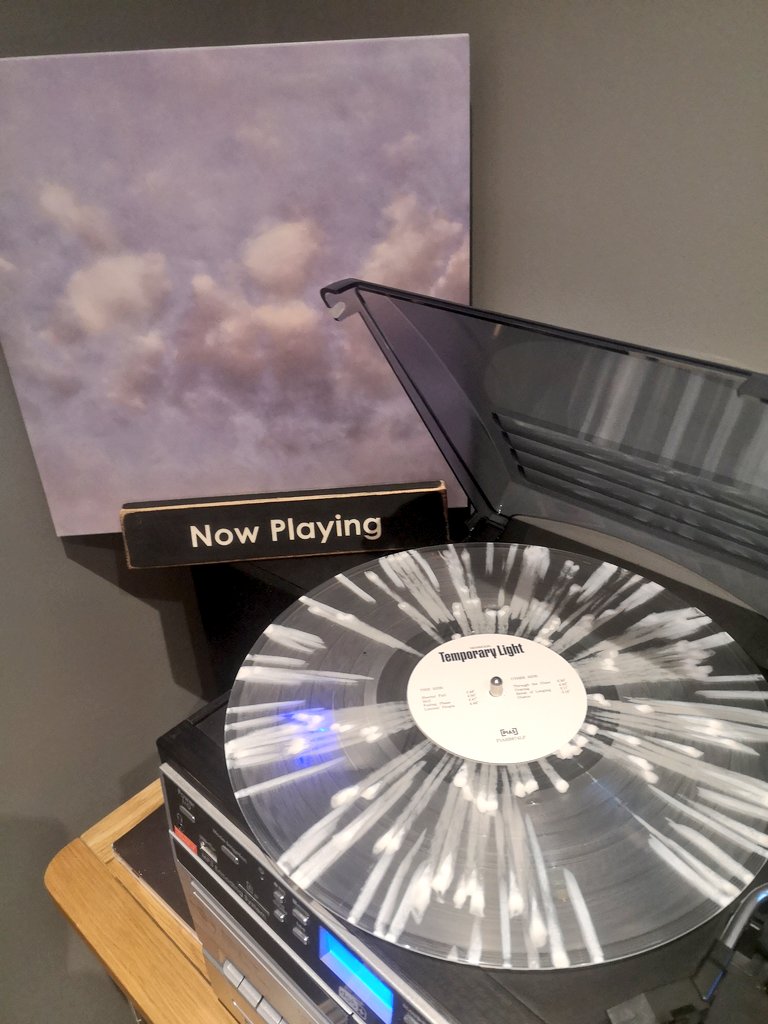 Time to get today's new arrival straight onto the turntable, and what a fine looking piece of wax it is. An album of the year contender for me and sounds every bit as good as I'd hoped. 🔥🎸🎶 @newmoontheband #NowPlaying #shoegaze