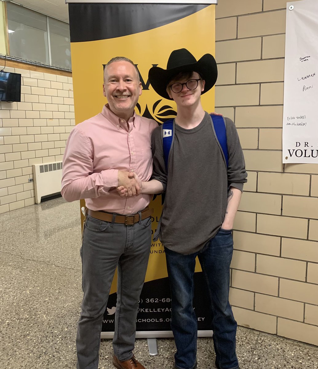 KelleyAcademy's tweet photo. Isaac Tweed rang out today! There were many tears but they were tears of joy! So proud of this young man! He has plans to attend Pellissippi in the fall. You got this Isaac, now go and make your mark! 💛🎓🖤 @southdoylehs @Davis_BodiePhD https://t.co/u2fVIbPhsC