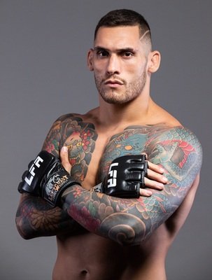 MMAPropagande's tweet photo. 🚨 #FIGHTALERT 🚨
Un combat en Light-Heavyweight opposera à l'#UFCVegas92
Oumar Sy 🆚 Rodolfo Bellato.
📅 18 mai 2024
📍Las Vegas
Via @BigMarcel24
Grosse pour les débuts UFC de notre français ! 💪🇨🇵 @Oum93mma
#MMA #UFC https://t.co/py3c5ScPQm