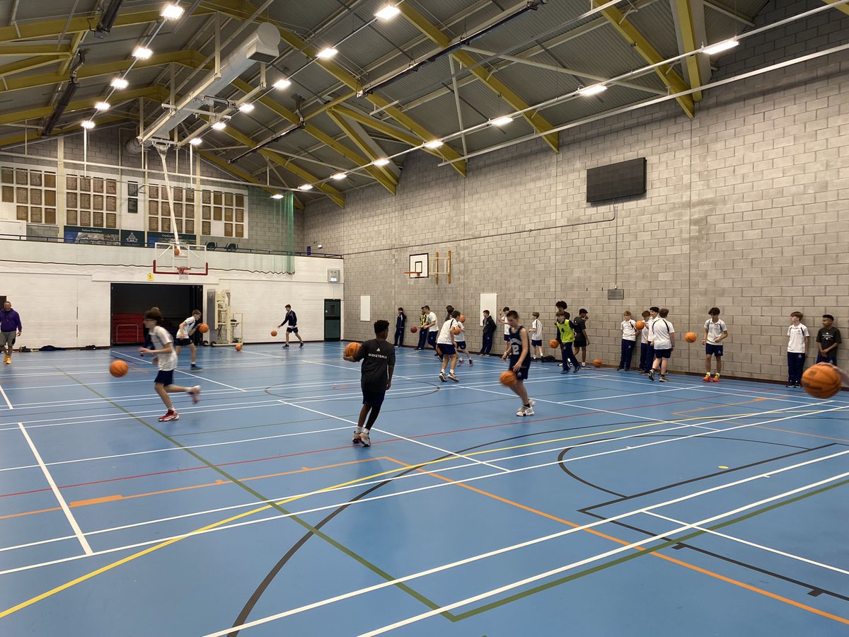 Great to see the continual passion for basketball in our year 9 &amp; year 10 Tuesday activity. 45+ pupils signed up  🔥🏀 

<a href="/MCol_Sport/">MC Sport</a> @MarlboroughCol